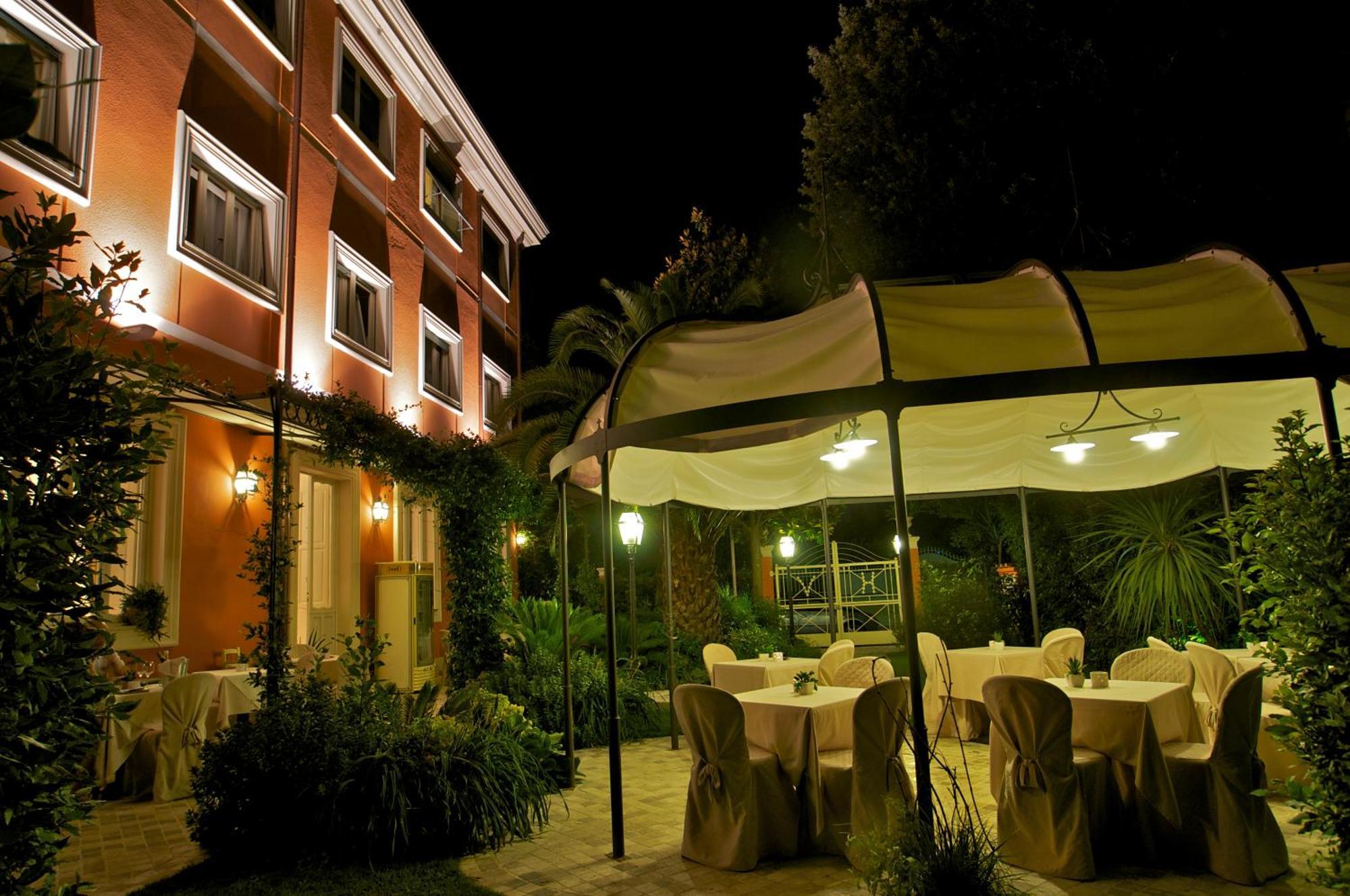 Hotel Viscardo Forte dei Marmi Extérieur photo